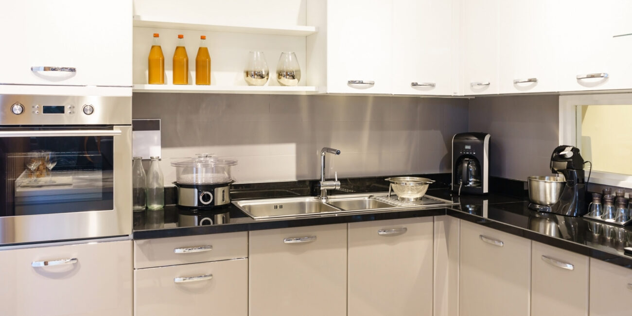 Latest-Trends-in-Modular-Kitchen-Cabinet-Designs-scaled
